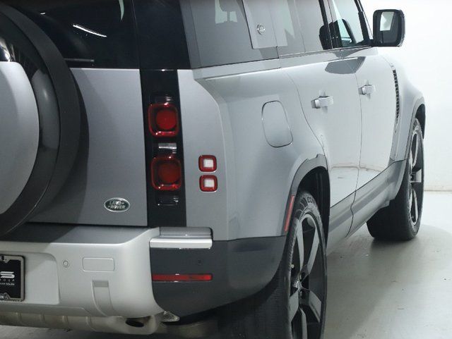 Used 2023 Land Rover Defender 110 SE AWD/4WD image 8