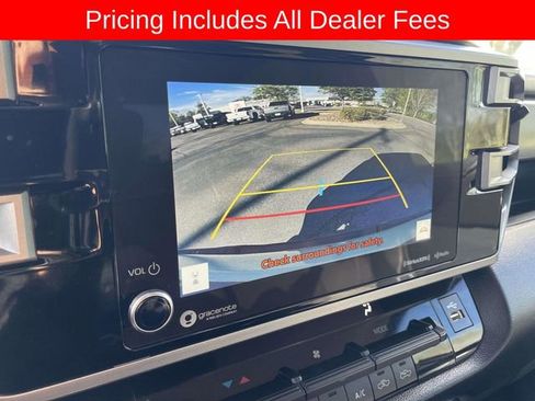 Used 2024 Toyota Tundra SR5 w/ SR5 Convenience Package AWD/4WD image 28