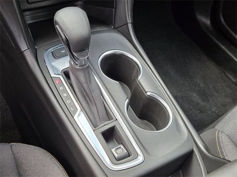 Used 2020 Chevrolet Equinox LT image 23