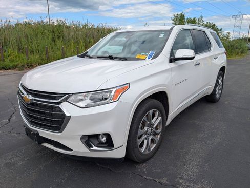 Used 2020 Chevrolet Traverse Premier AWD/4WD image 4