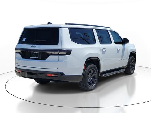 New 2026 Jeep Grand Wagoneer L Limited AWD/4WD image 6
