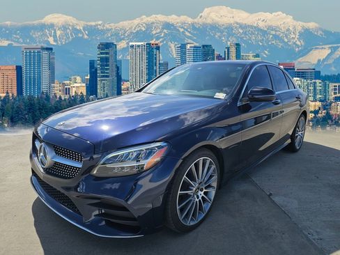 Used 2021 Mercedes-Benz C 300 Sedan image 3