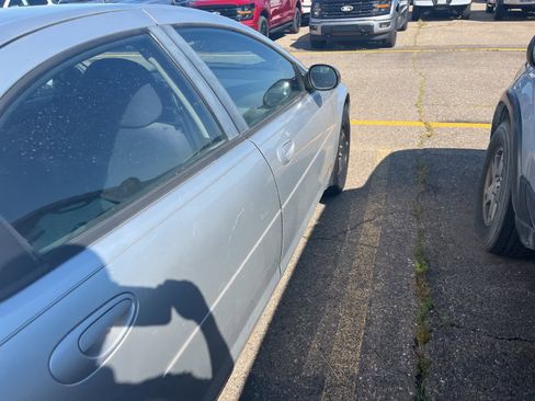 Used 2005 Chrysler Sebring Touring image 13
