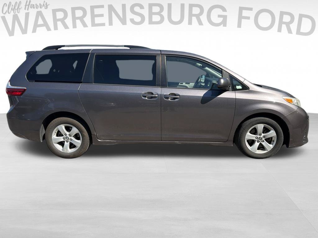Used 2019 Toyota Sienna LE FWD image 8