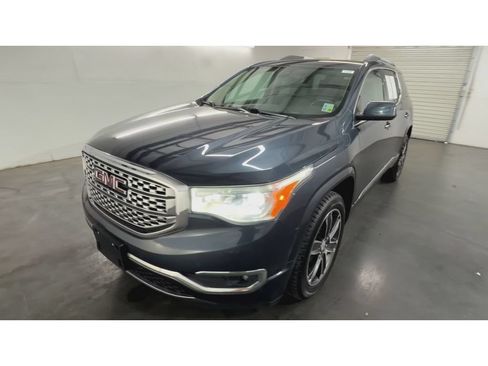 Used 2019 GMC Acadia Denali AWD/4WD image 4