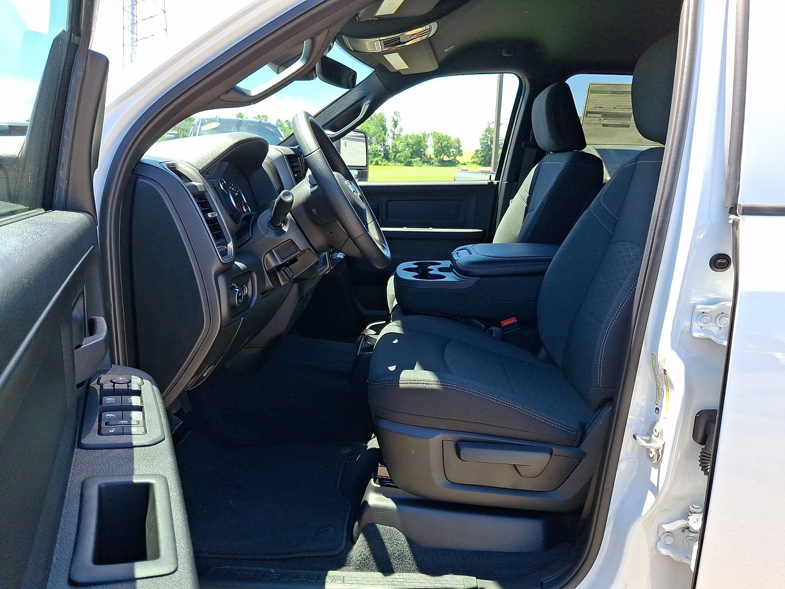 New 2026 RAM 3500 Tradesman AWD/4WD image 8