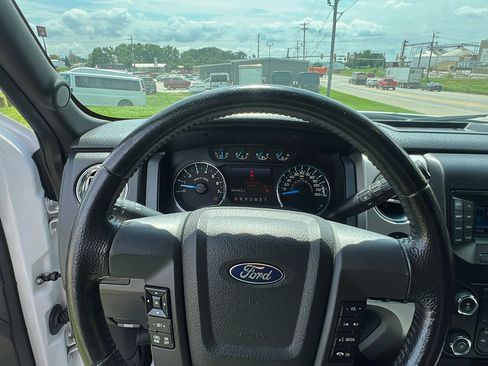 Used 2013 Ford F150 XLT w/ Off-Road Pkg image 14