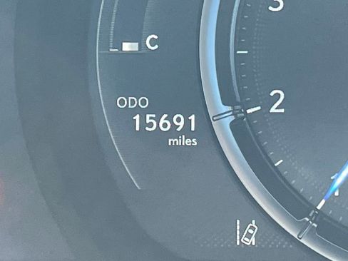 Used 2023 Lexus IS 350 F Sport image 14