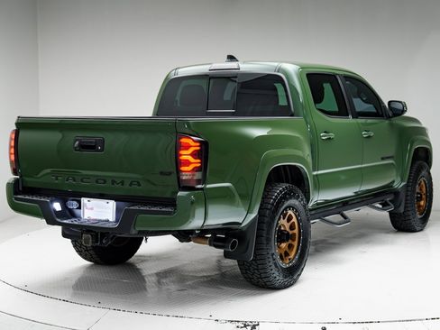 Used 2021 Toyota Tacoma TRD Sport image 31