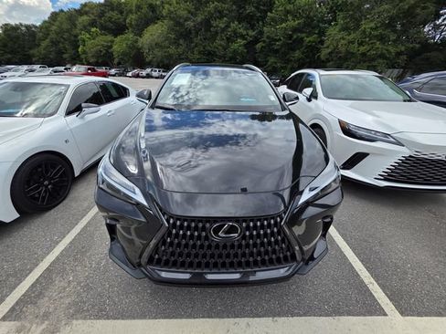 Used 2025 Lexus NX 250 FWD w/ Accessory Package (2T) image 2