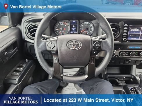 Used 2021 Toyota Tacoma SR AWD/4WD image 12