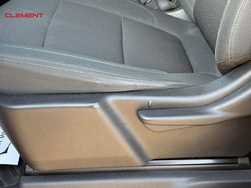 Used 2020 Chevrolet Silverado 1500 Custom w/ Custom Value Package image 26