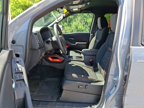 Certified 2023 Nissan Frontier PRO-4X w/ Pro Convenience Package AWD/4WD image 15