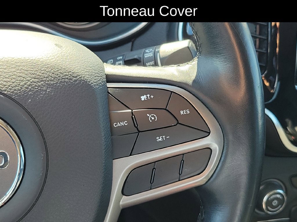 Used 2019 Jeep Cherokee Limited w/ Luxury Group AWD/4WD image 15
