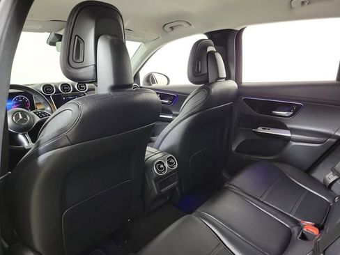 Used 2024 Mercedes-Benz GLC 300 image 11