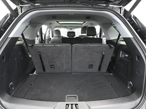 Used 2024 Ford Explorer XLT w/ XLT Sport Appearance Package image 49