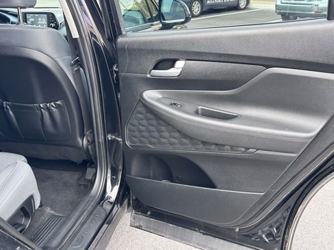 Used 2019 Hyundai Santa Fe SEL image 25