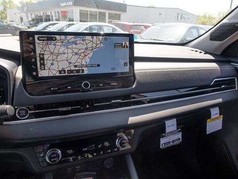 New 2025 Mitsubishi Outlander AWD image 35