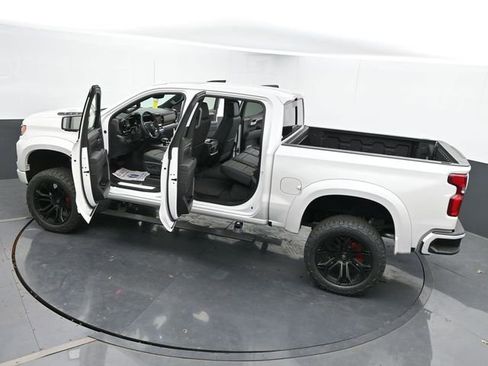 New 2025 Chevrolet Silverado 1500 High Country w/ Technology Package AWD/4WD image 59