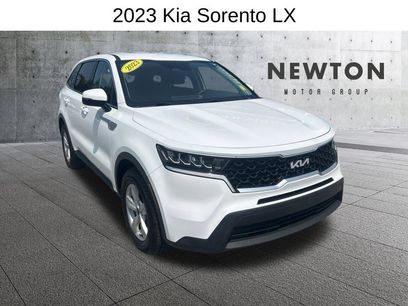 Used 2023 Kia Sorento LX