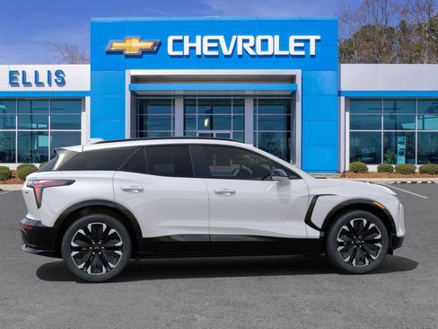 New 2025 Chevrolet Blazer EV RS image 39