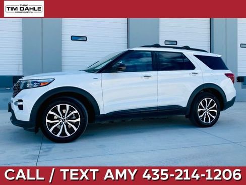 Used 2024 Ford Explorer ST-Line w/ Class IV Trailer Tow Package AWD/4WD image 1