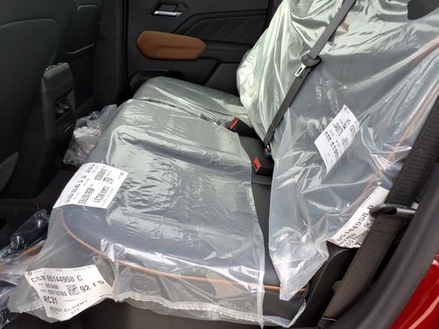 New 2026 GMC Canyon AT4 w/ Nightfall Essentials Package AWD/4WD image 10