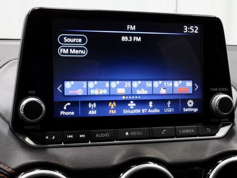 Used 2025 Nissan Sentra SR w/ SR Premium Package FWD image 3