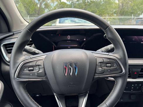 Used 2025 Buick Encore GX Preferred FWD image 27
