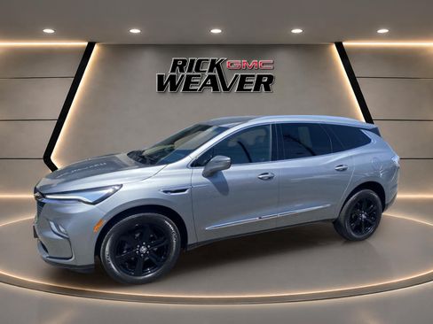 Certified 2024 Buick Enclave Essence w/ Sport Touring Edition AWD/4WD image 3