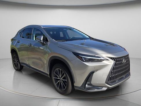 Used 2024 Lexus NX 250 FWD image 4