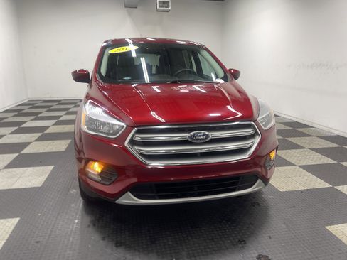 Used 2017 Ford Escape SE image 7