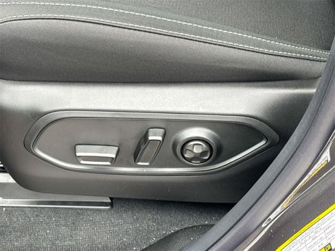 New 2025 Jeep Grand Cherokee Laredo w/ Luxury Tech Group I image 13