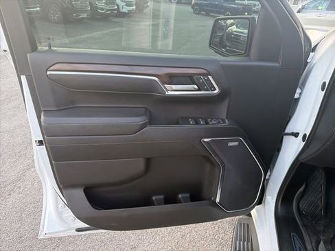 Used 2023 GMC Sierra 1500 SLT w/ SLT Premium Package image 24