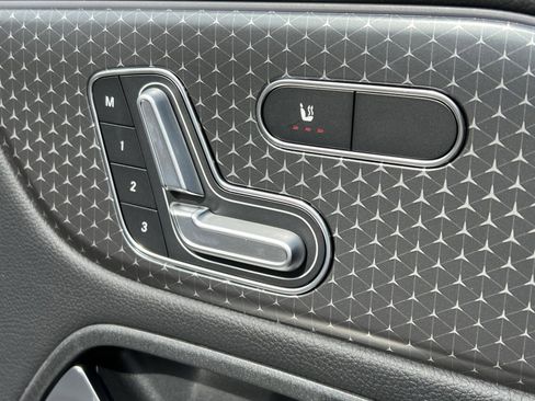 New 2026 Mercedes-Benz GLB 250 4MATIC image 33