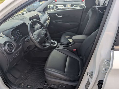 Used 2023 Hyundai Kona Limited AWD/4WD image 13