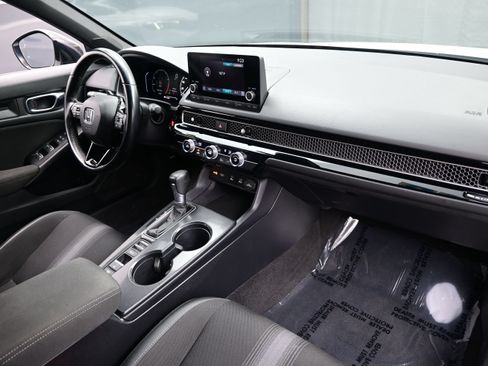 Used 2025 Honda Civic Sport image 17