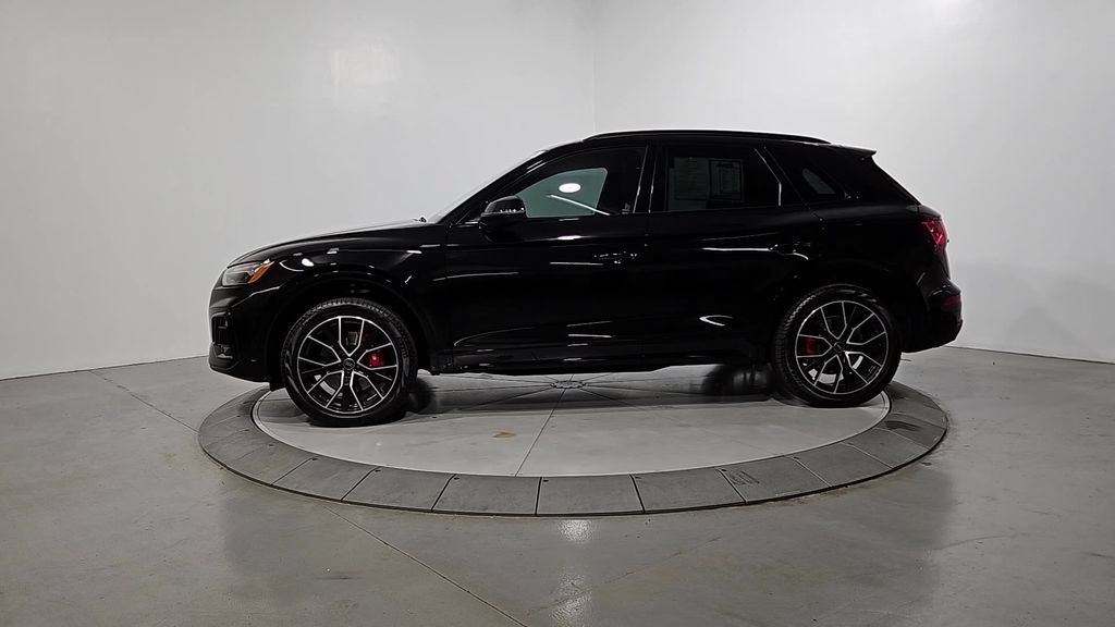 Used 2025 Audi SQ5 Premium Plus AWD/4WD image 2