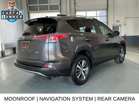Used 2018 Toyota RAV4 XLE image 21