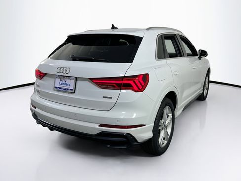 Used 2020 Audi Q3 2.0T Premium w/ Convenience Package AWD/4WD image 5