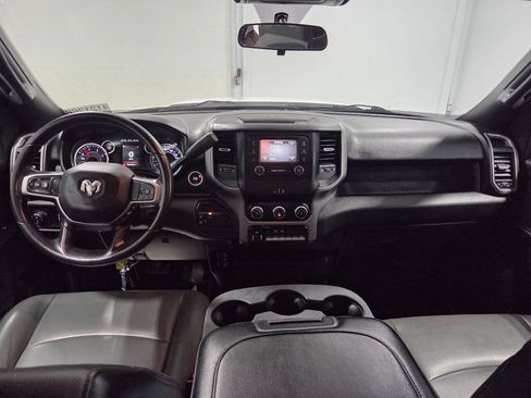 Used 2024 RAM 2500 Tradesman w/ Chrome Appearance Group AWD/4WD image 13