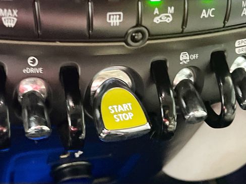 Used 2019 MINI Cooper Countryman SE w/ Convenience Package image 24