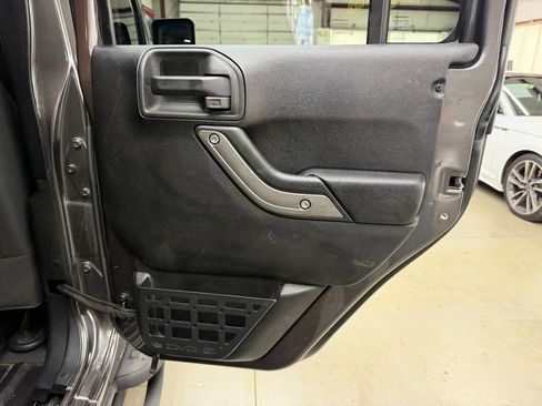 Used 2014 Jeep Wrangler Unlimited Sport w/ Quick Order Package 24S AWD/4WD image 14