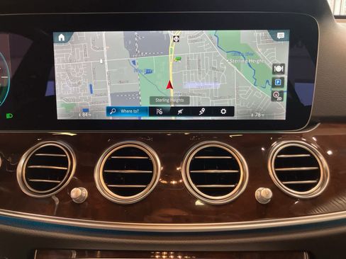 Used 2022 Mercedes-Benz E 350 4MATIC Sedan image 23