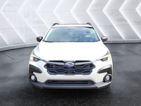 Used 2024 Subaru Crosstrek 2.0i Premium AWD/4WD image 2