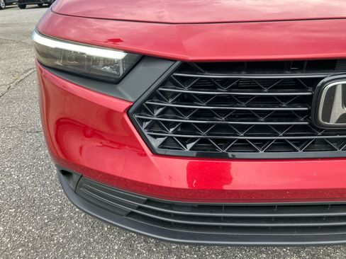 Certified 2025 Honda Accord LX image 24