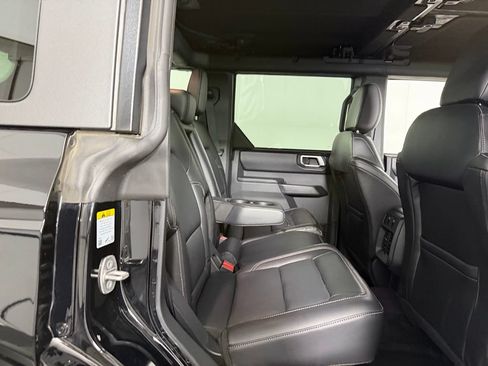 Used 2025 Ford Bronco Outer Banks AWD/4WD image 17