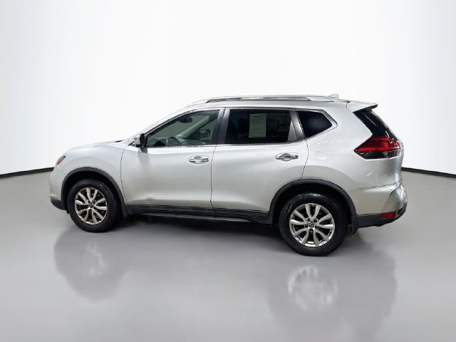 Used 2017 Nissan Rogue SV AWD/4WD image 10