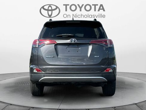 Used 2018 Toyota RAV4 XLE FWD image 4