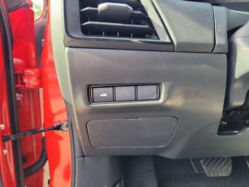 New 2026 Nissan Sentra SR w/ Floor Mat Package FWD image 19